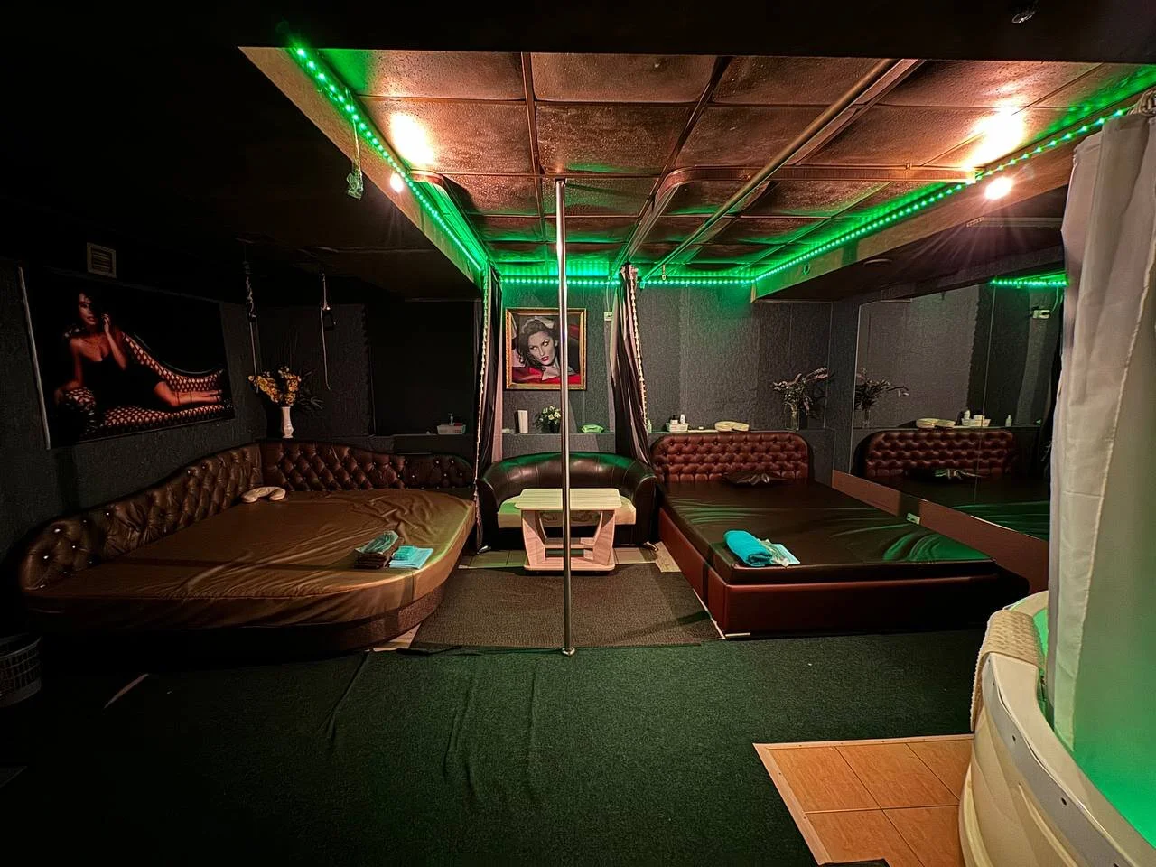 Салон эротического массажа — фото 6