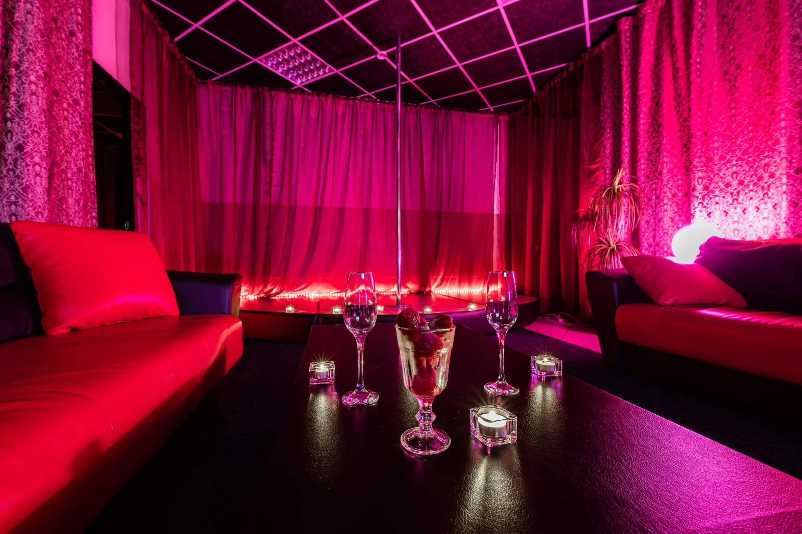 Persona Men's Club — фото 8