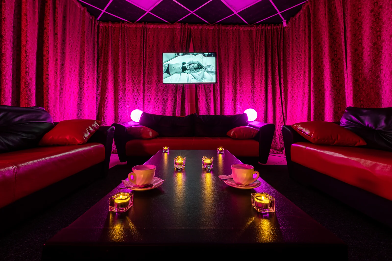 Persona Men's Club — фото 10