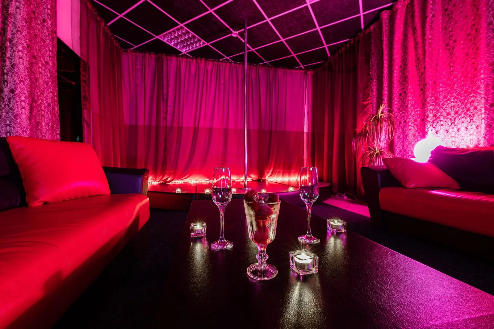 Persona Men's Club — фото 12