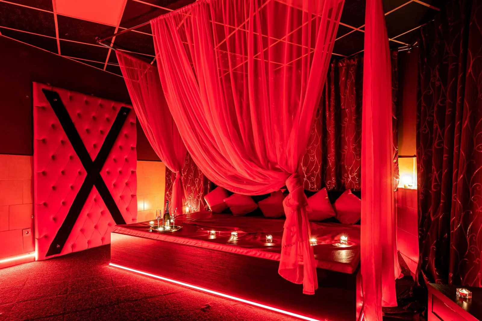 Persona Men's Club — фото 14