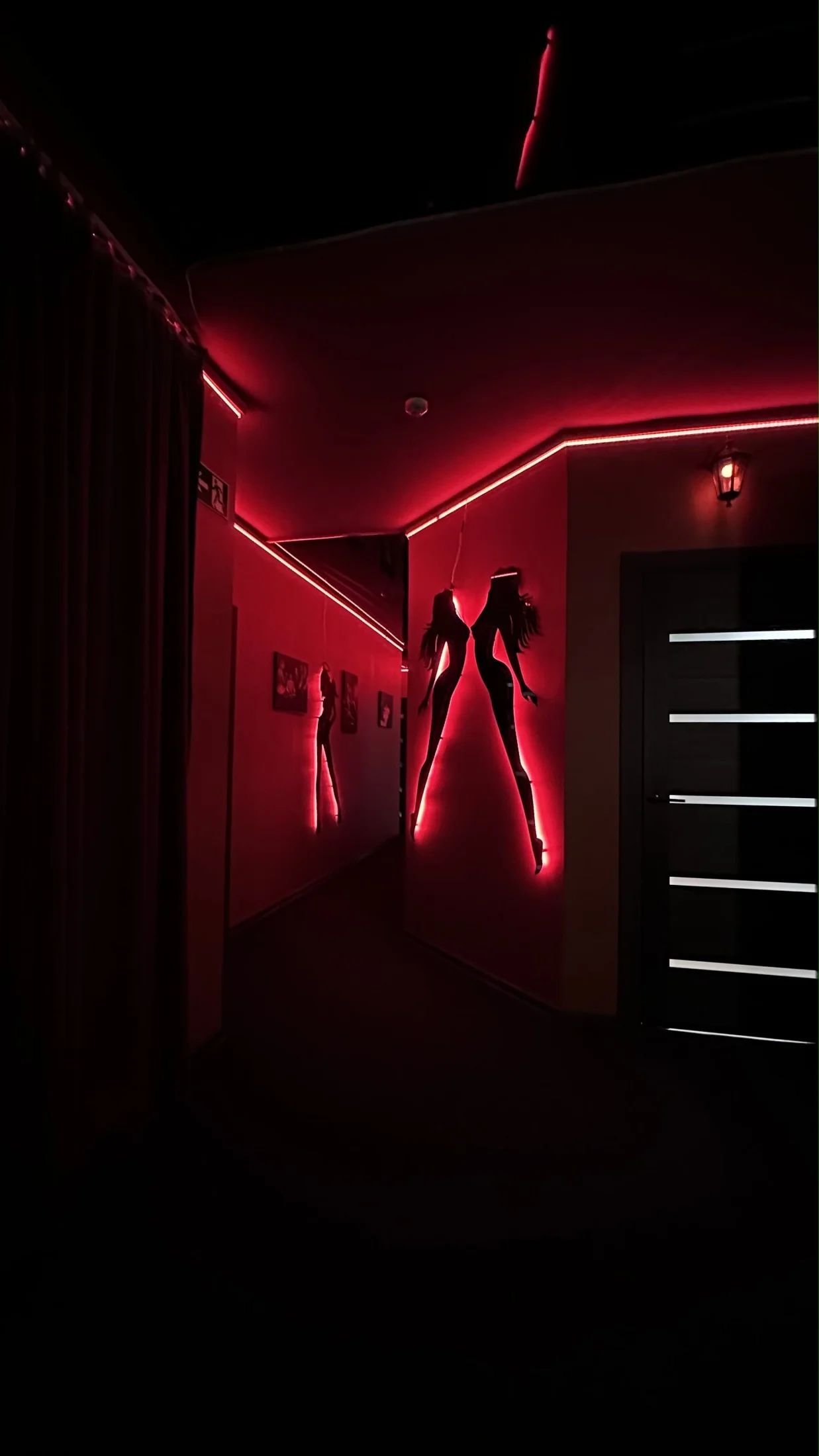 White — фото 8